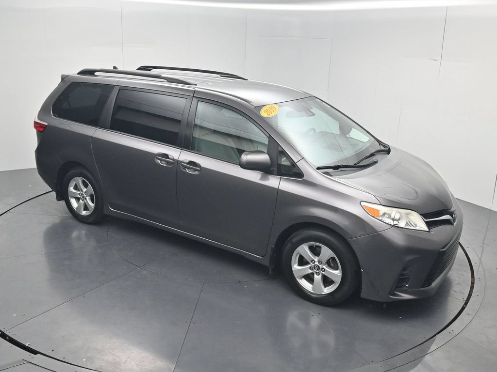 2019 Toyota Sienna LE 8 Passenger