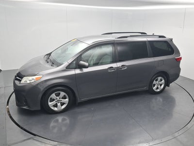 2019 Toyota Sienna LE 8 Passenger