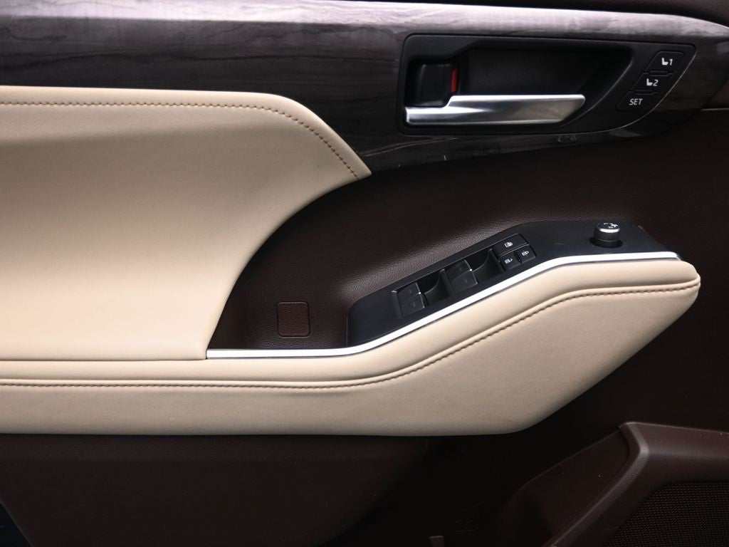 2020 Toyota Highlander Hybrid Limited