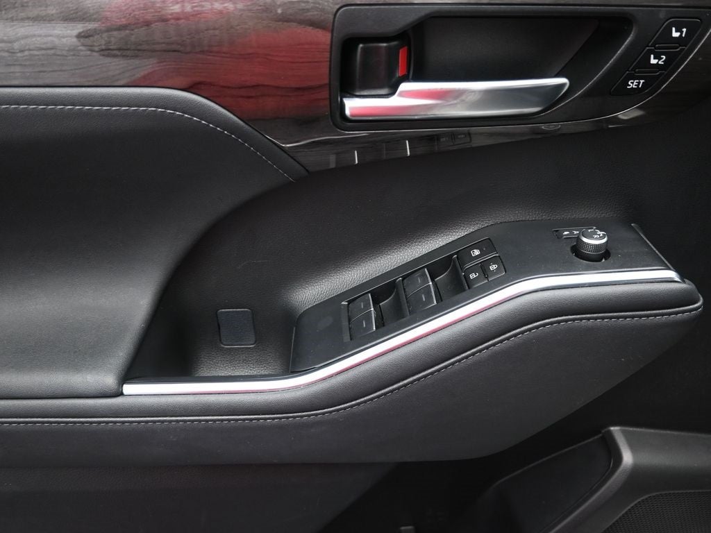 2023 Toyota Highlander Hybrid Limited