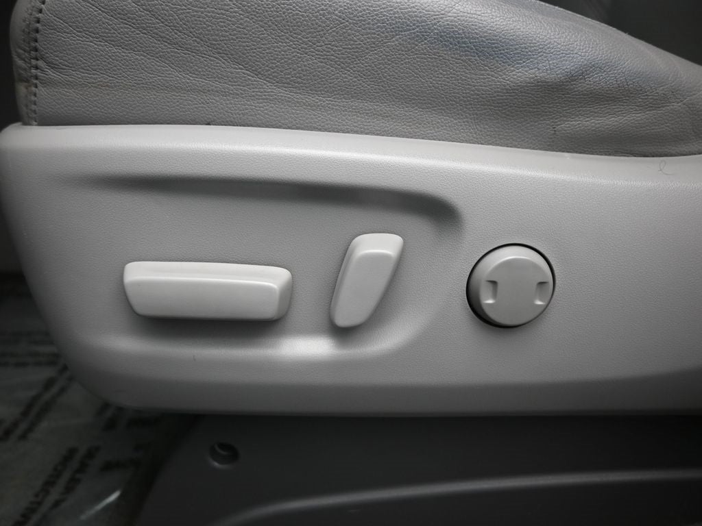 2015 Toyota Sienna XLE 7 Passenger