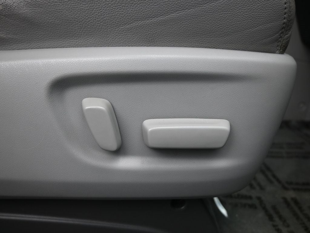 2015 Toyota Sienna XLE 7 Passenger