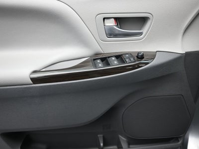 2015 Toyota Sienna XLE 7 Passenger