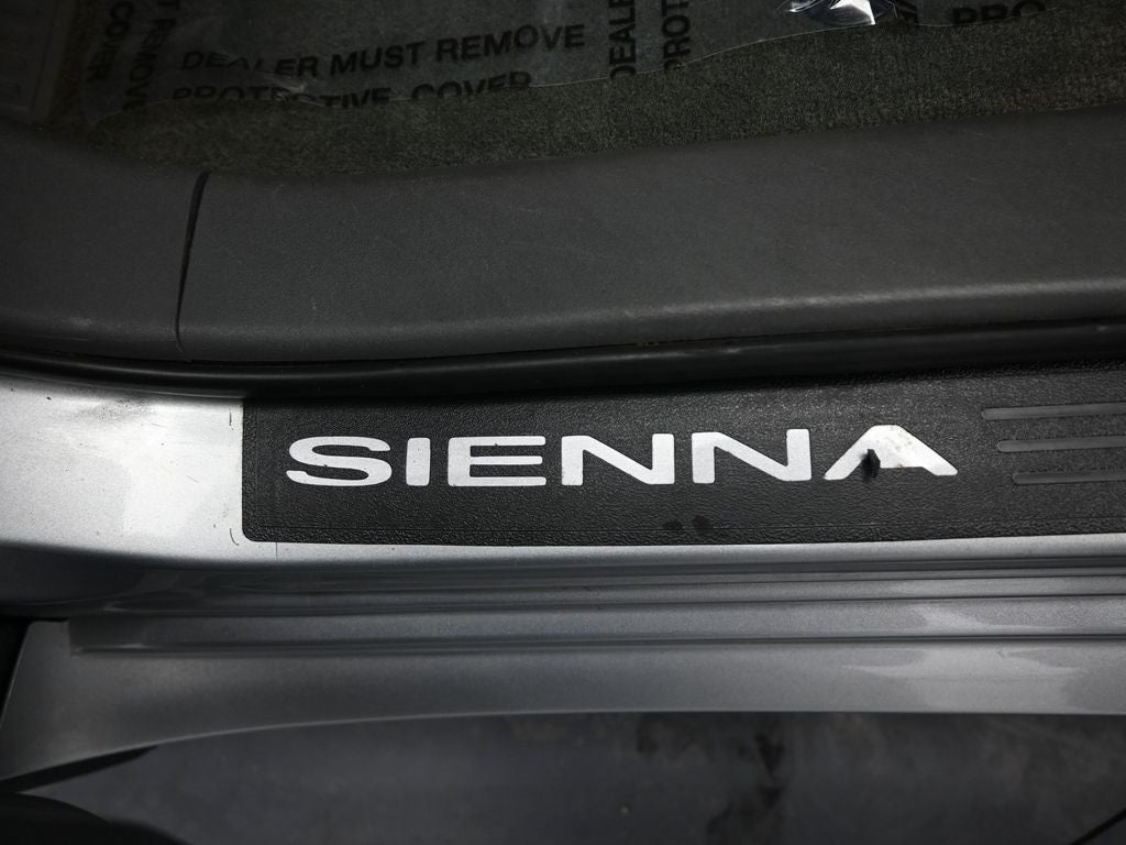 2015 Toyota Sienna XLE 7 Passenger