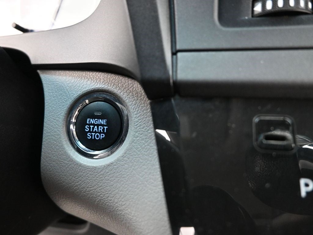 2015 Toyota Sienna XLE 7 Passenger