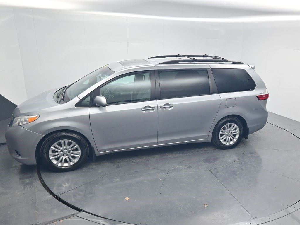 2015 Toyota Sienna XLE 7 Passenger