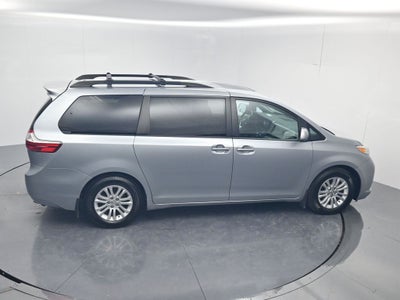2015 Toyota Sienna XLE 7 Passenger