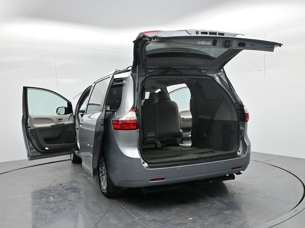 2015 Toyota Sienna XLE 7 Passenger