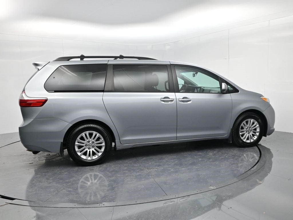 2015 Toyota Sienna XLE 7 Passenger