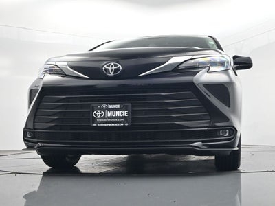 2026 Toyota Sienna XLE 8 Passenger