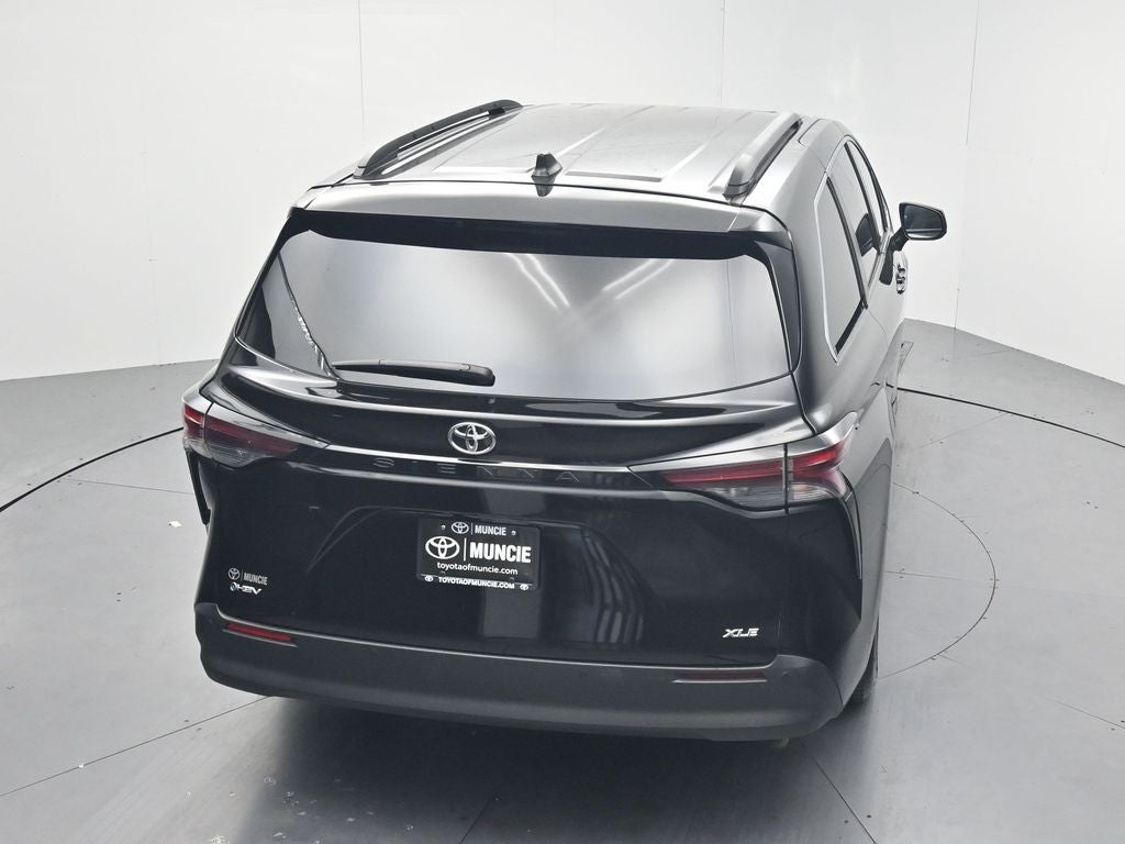 2026 Toyota Sienna XLE 8 Passenger