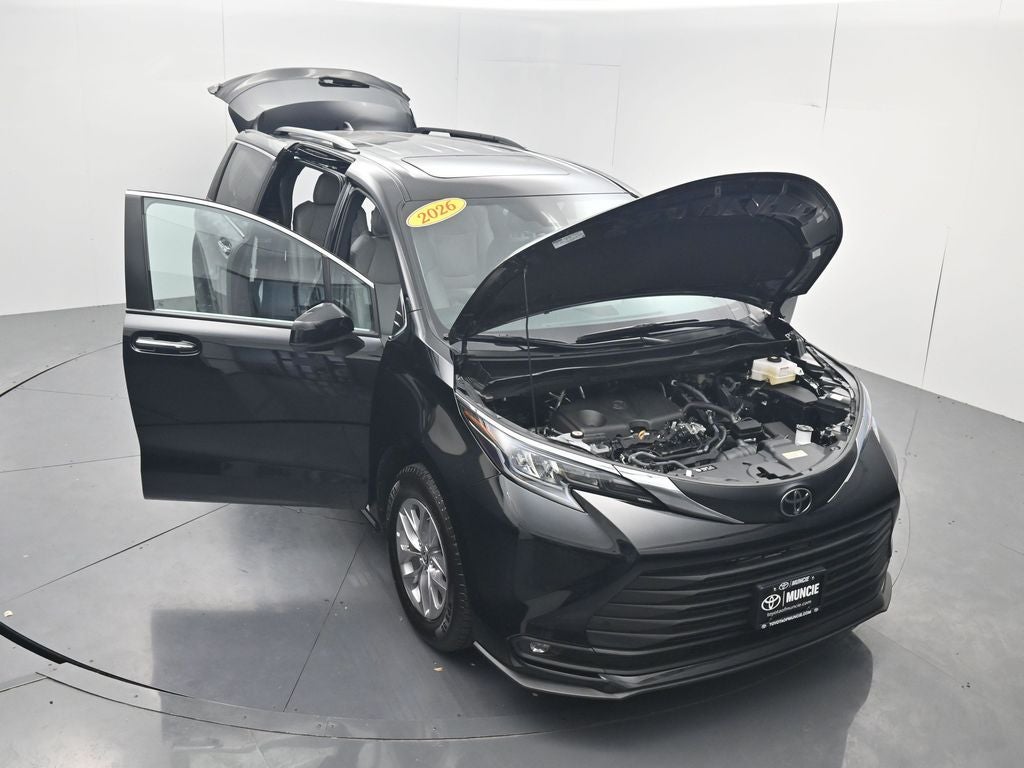 2026 Toyota Sienna XLE 8 Passenger