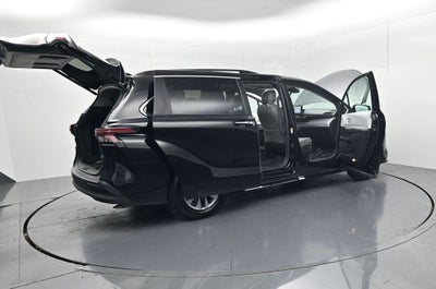 2026 Toyota Sienna XLE 8 Passenger