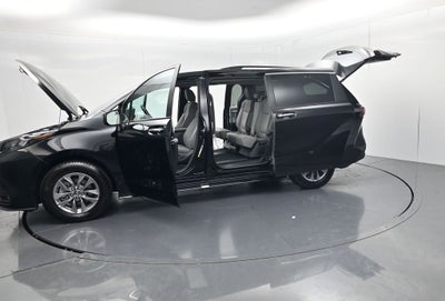 2026 Toyota Sienna XLE 8 Passenger