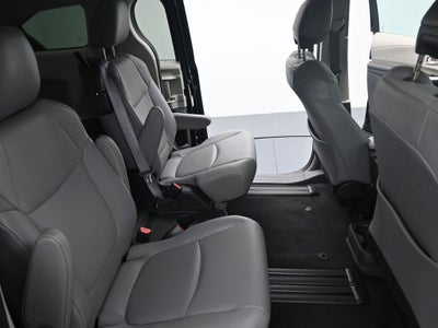 2024 Toyota Sienna XLE 8 Passenger