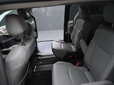 2024 Toyota Sienna XLE 8 Passenger