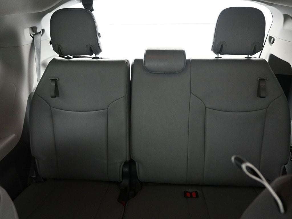 2024 Toyota Sienna XLE 8 Passenger
