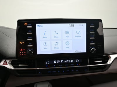 2024 Toyota Sienna XLE 8 Passenger