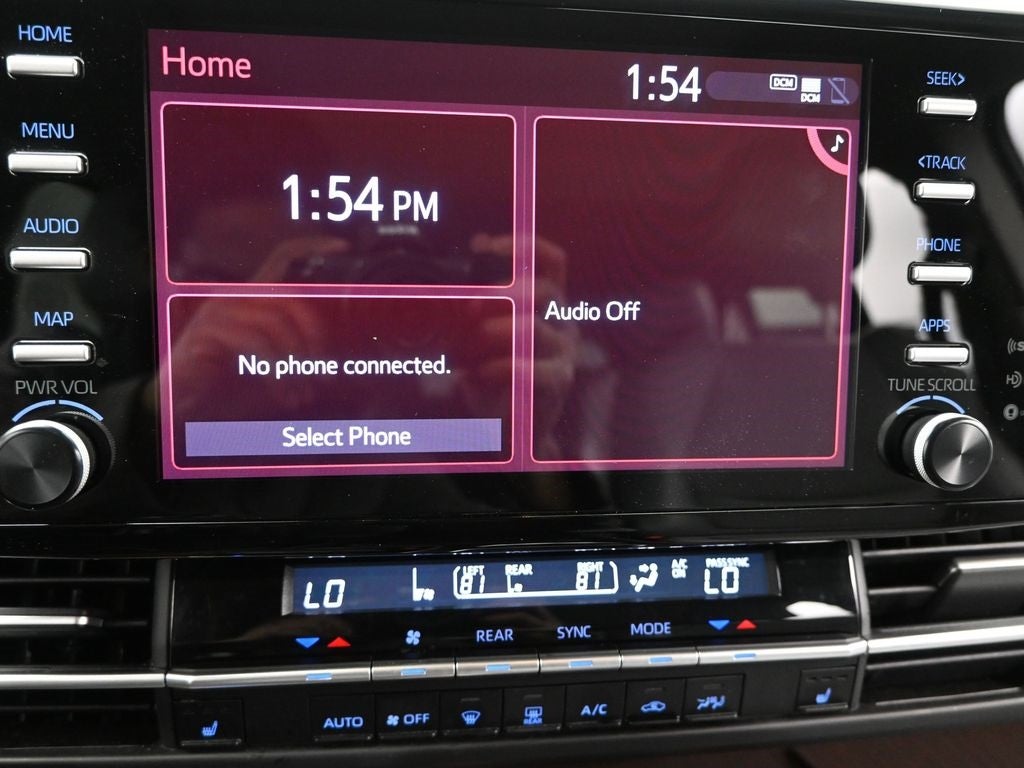 2024 Toyota Sienna XLE 8 Passenger