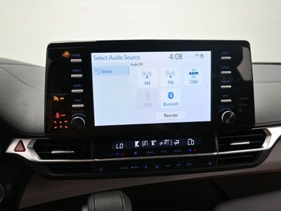 2024 Toyota Sienna XLE 8 Passenger