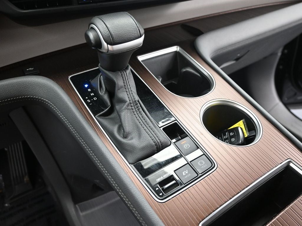 2024 Toyota Sienna XLE 8 Passenger