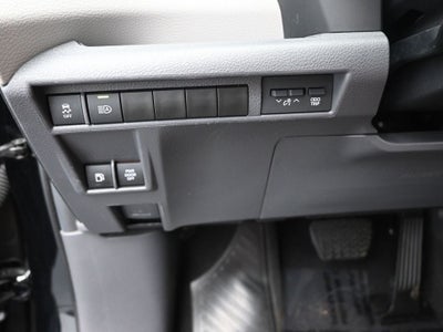 2024 Toyota Sienna XLE 8 Passenger