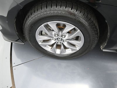 2024 Toyota Sienna XLE 8 Passenger