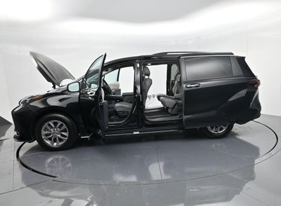 2024 Toyota Sienna XLE 8 Passenger