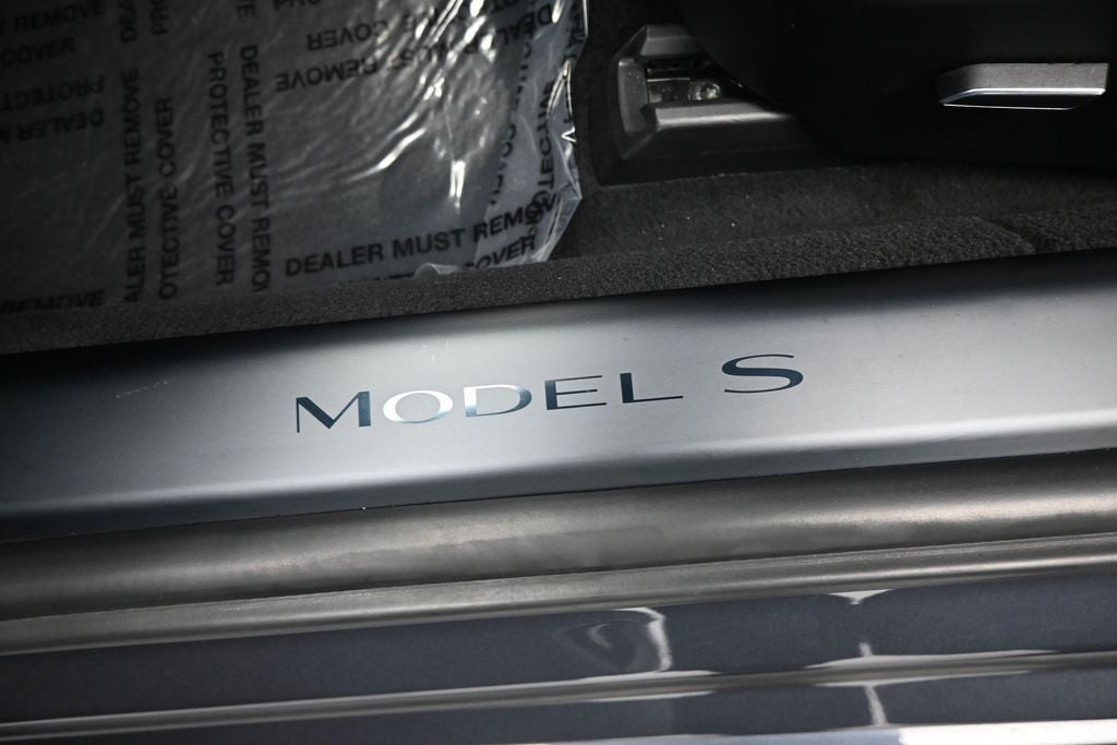 2022 Tesla Model S Plaid