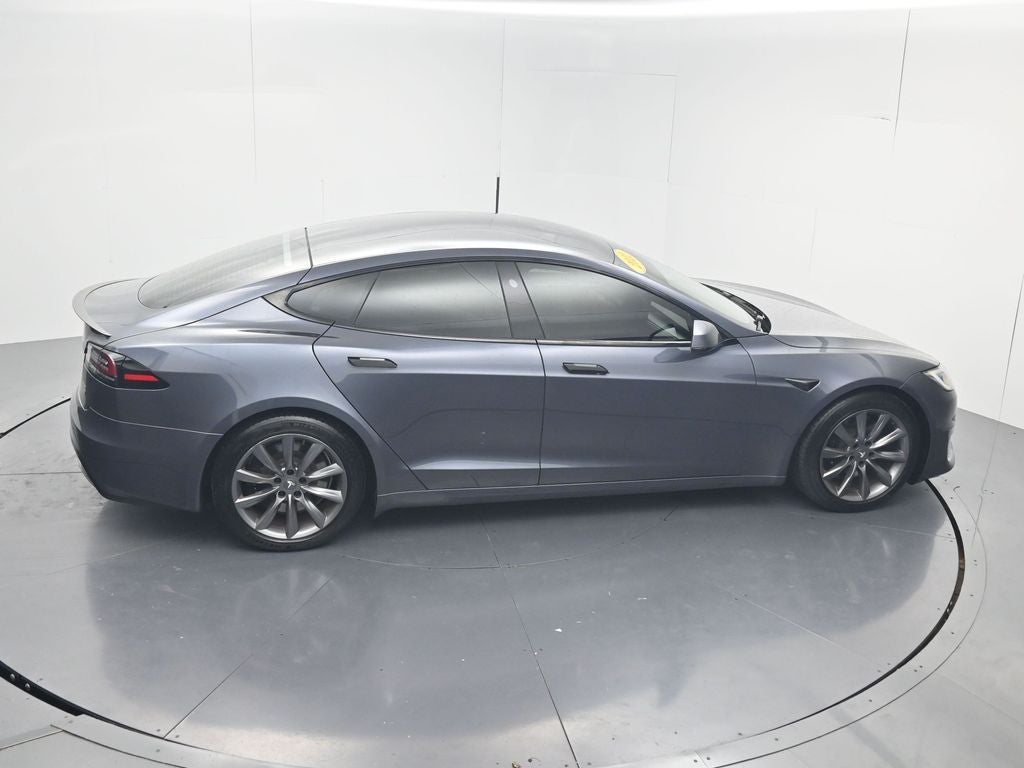 2022 Tesla Model S Plaid