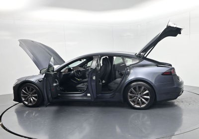 2022 Tesla Model S Plaid