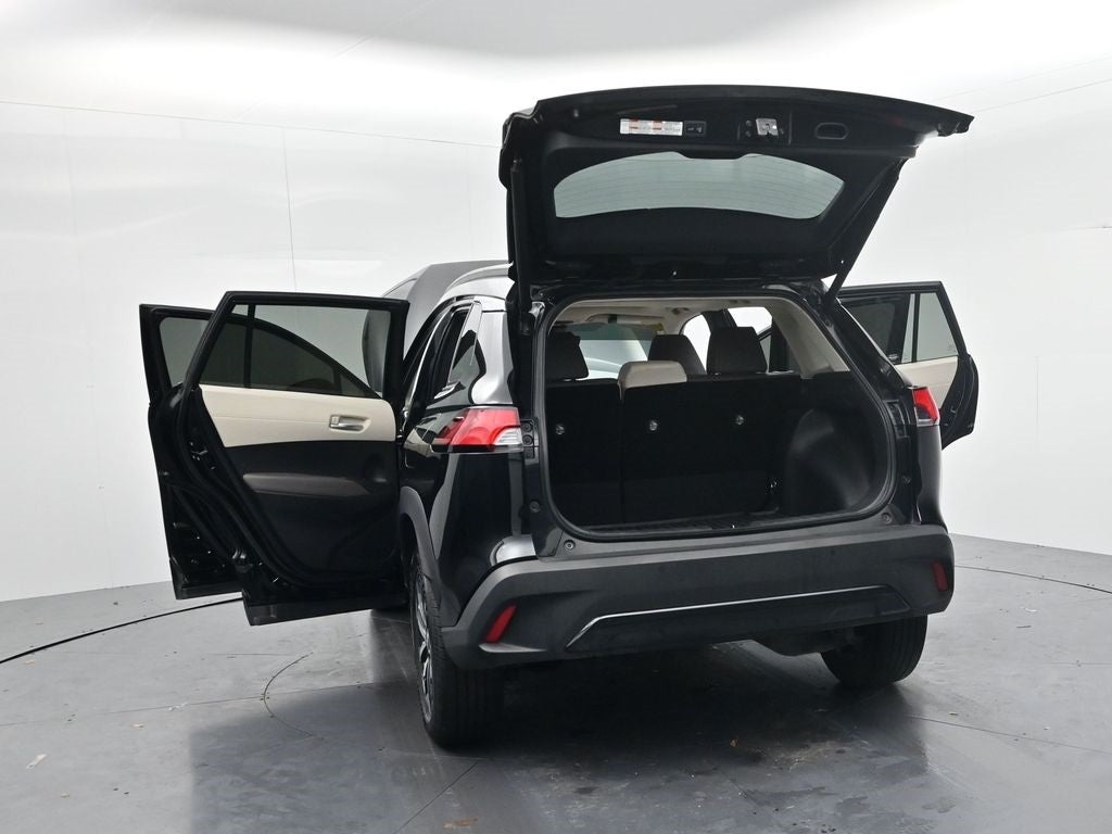 2022 Toyota Corolla Cross XLE