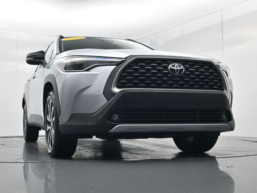 2025 Toyota Corolla Cross XLE