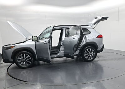 2025 Toyota Corolla Cross XLE
