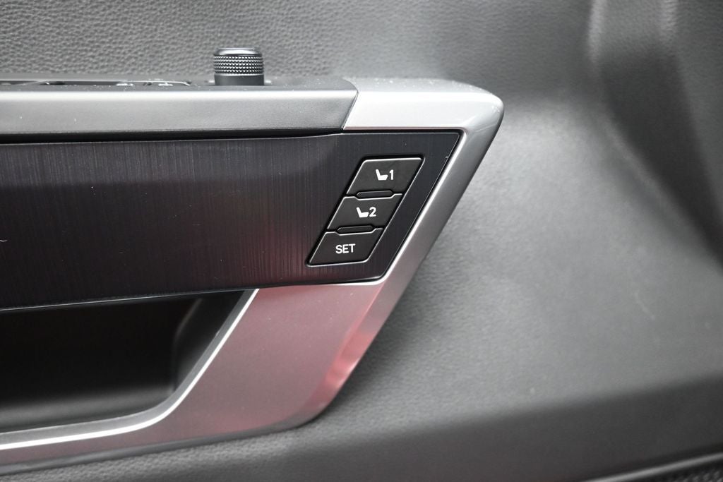 2025 Toyota Sequoia Platinum
