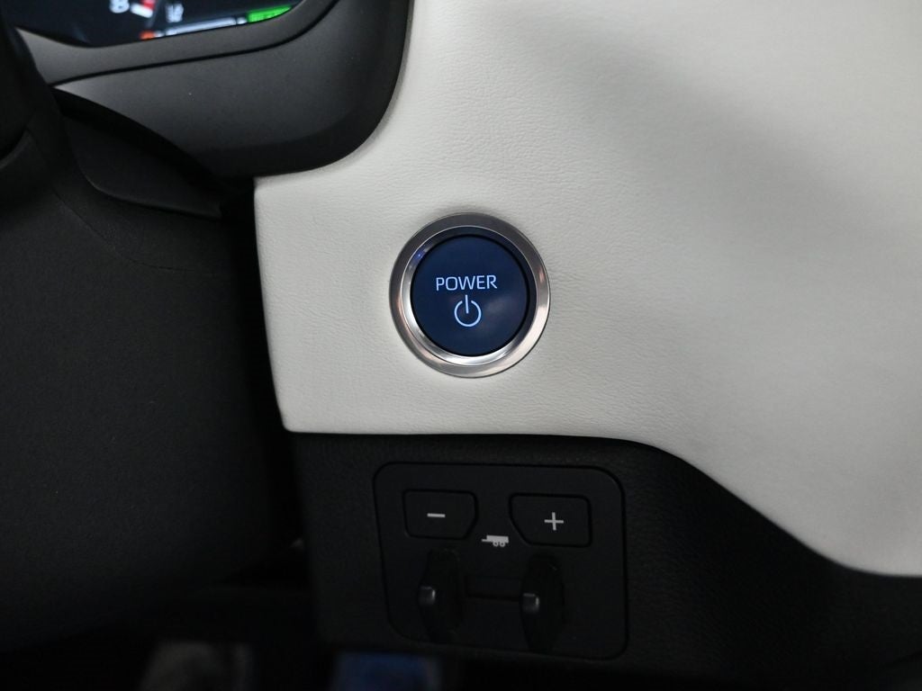 2023 Toyota Sequoia Capstone