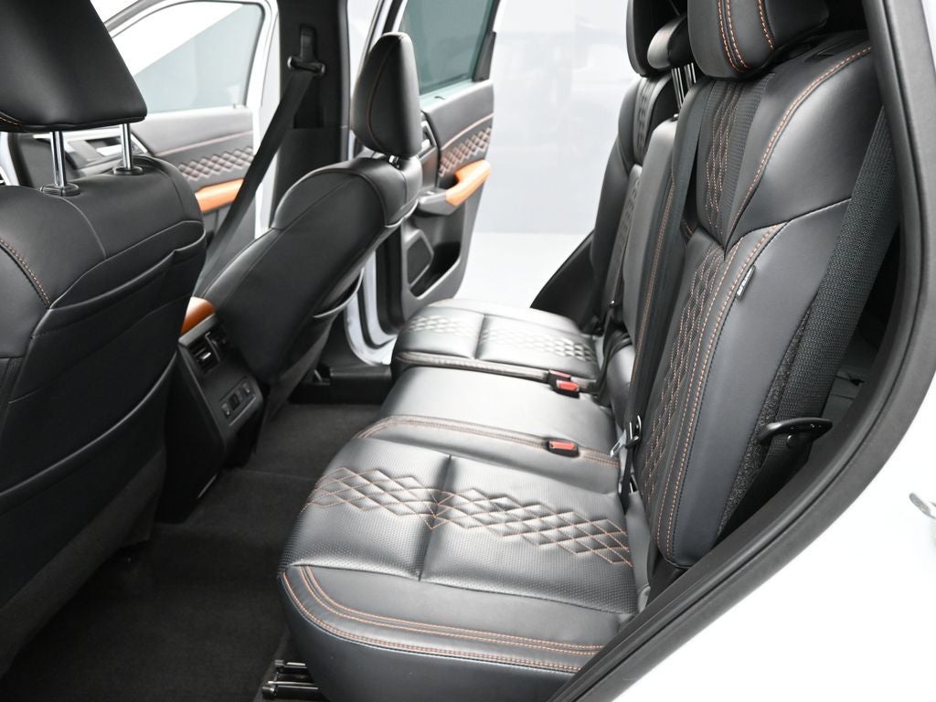 2023 Mitsubishi Outlander SEL Black Edition