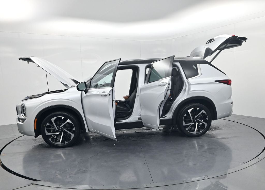 2023 Mitsubishi Outlander SEL Black Edition
