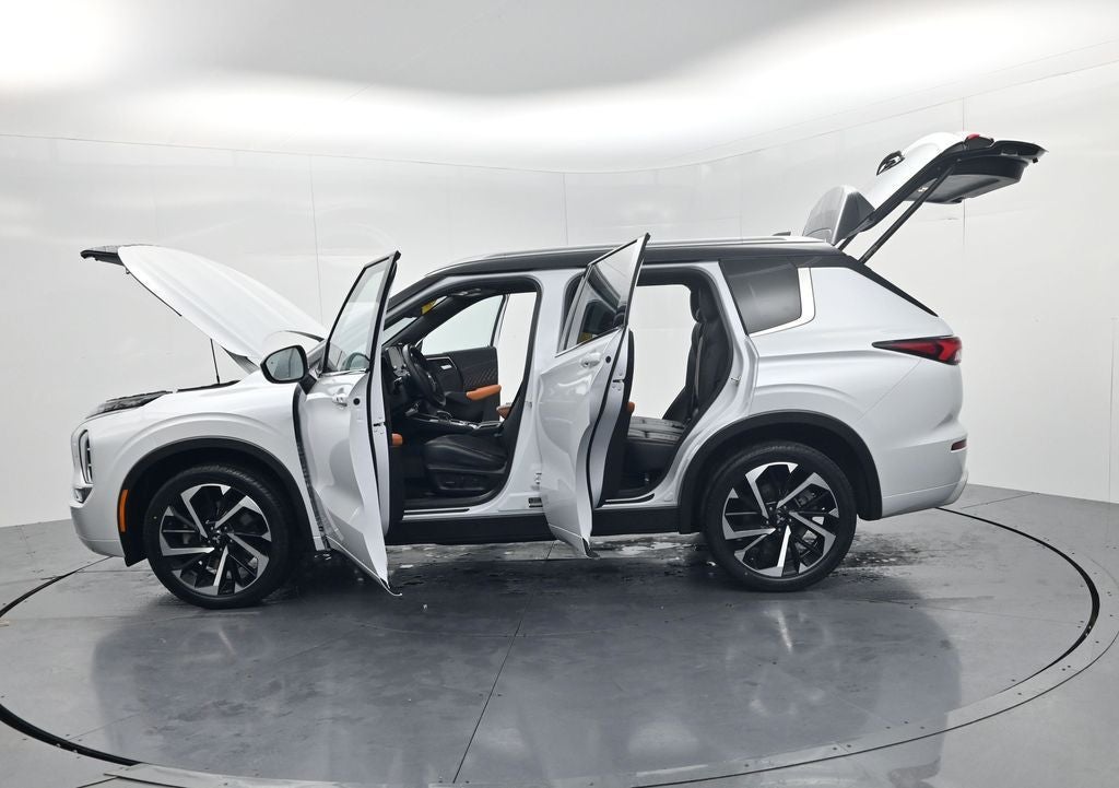 2023 Mitsubishi Outlander SEL Black Edition