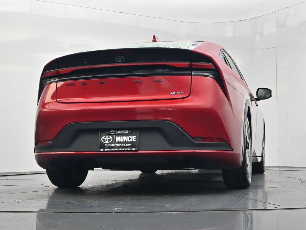 2025 Toyota Prius LE