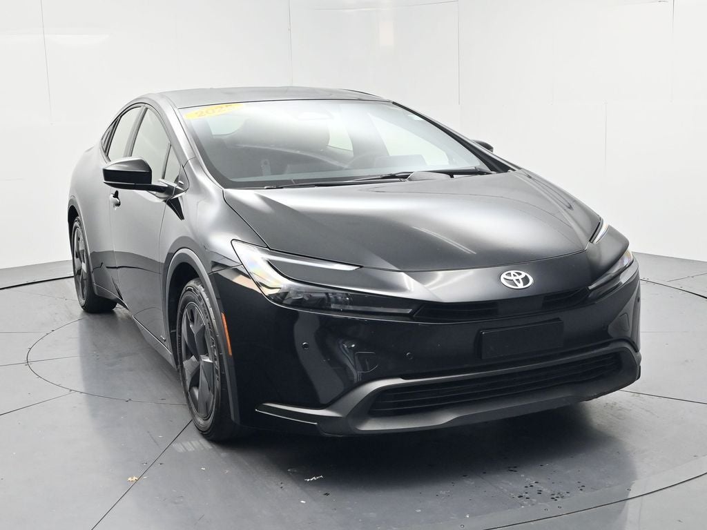 2025 Toyota Prius LE