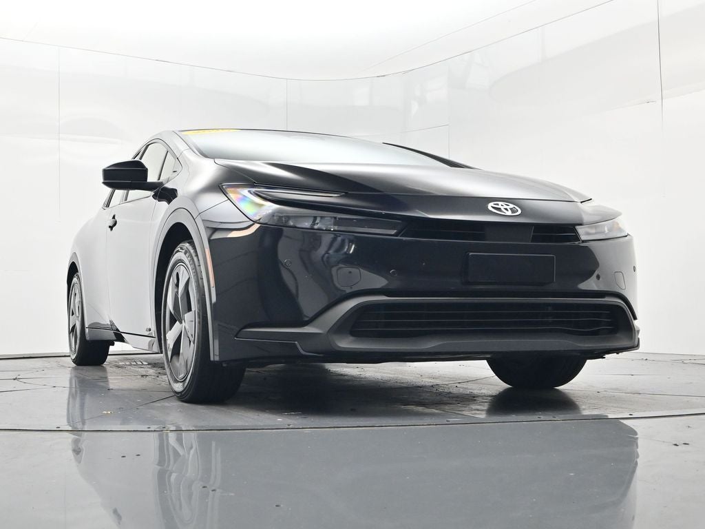 2025 Toyota Prius LE