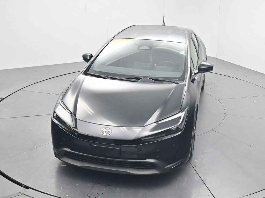 2025 Toyota Prius LE