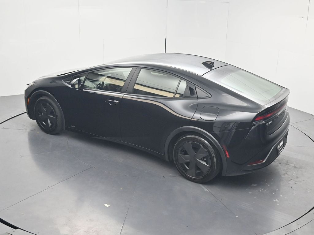 2025 Toyota Prius LE