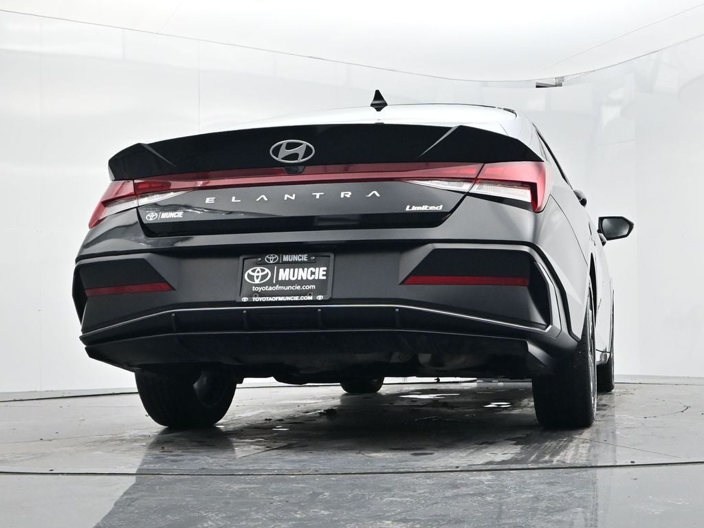 2025 Hyundai Elantra Limited