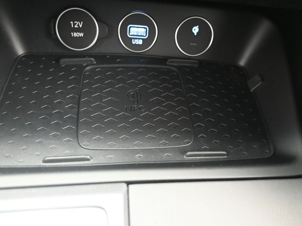 2025 Genesis G70 3.3T Sport Prestige