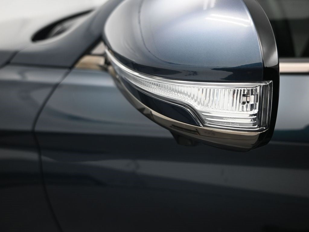 2025 Genesis G70 3.3T Sport Prestige