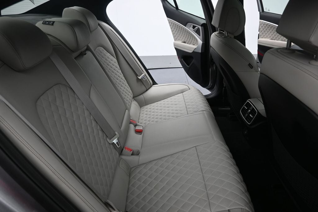 2022 Genesis G70 3.3T