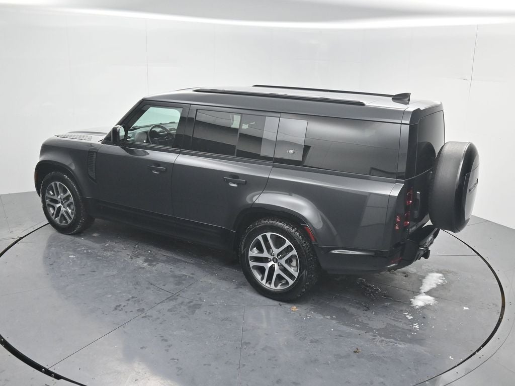 2023 Land Rover Defender 130 X-Dynamic SE