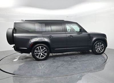 2023 Land Rover Defender 130 X-Dynamic SE